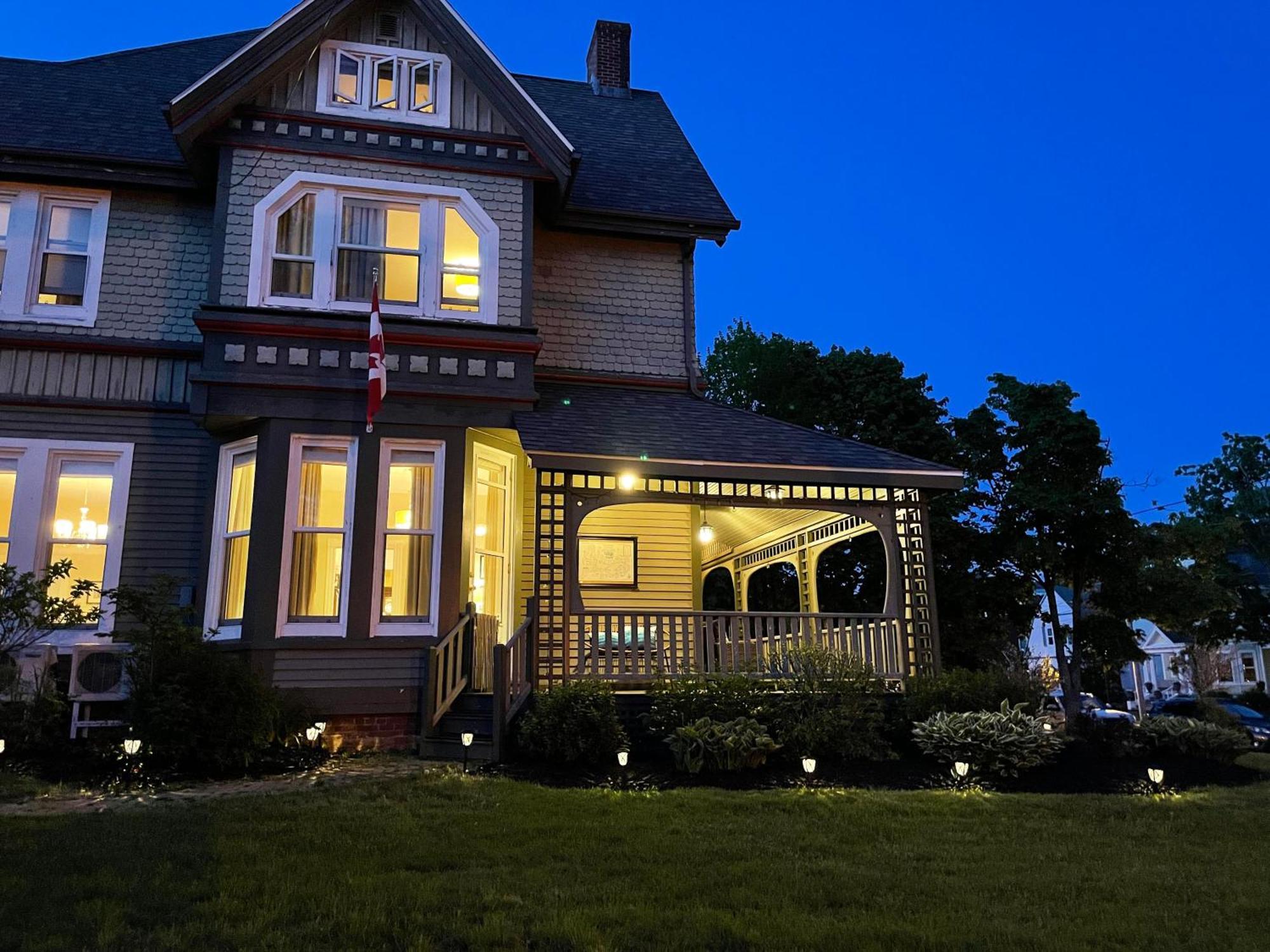No 1 Grafton Inn Charlottetown Exterior foto